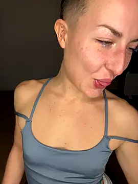  ExoticGirl online show from December 21, 7:56 am