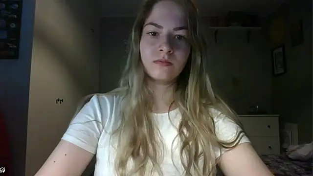 Snapshot of ROSIEx_sweet chatting on October 24, 7:15 am ROSIEx sweet online show from October 24, 7:15 am