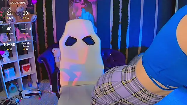 AliceBYKiss online show from February 12, 6:48 am