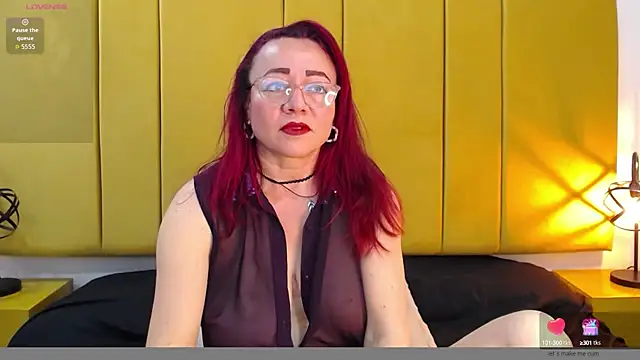 Lupiita223 online show from September 15, 1:30 pm