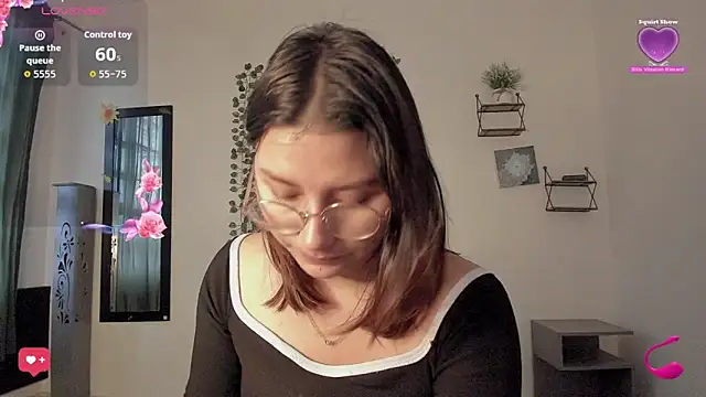 Noellesable online show from September 8, 5:23 pm