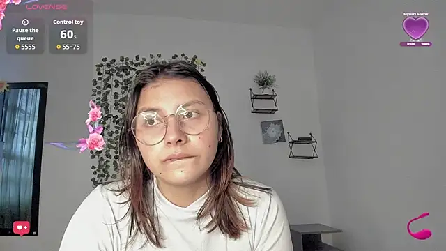 Noellesable online show from September 10, 5:35 pm