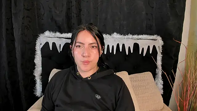 jenifer  power10 online show from December 13, 8:48 pm