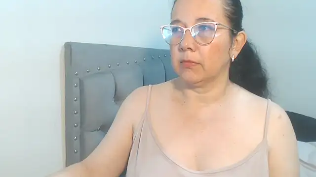 maturepriscila online show from September 17, 4:05 pm