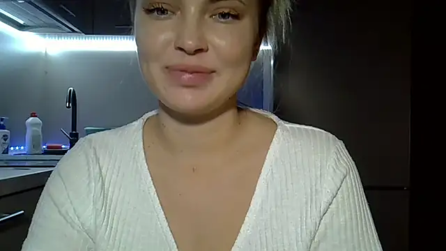 Lucky Anna online show from November 11, 4:04 pm