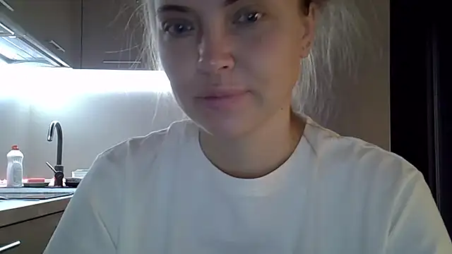 Snapshot of Lucky_Anna chatting on October 1, 4:39 am Lucky Anna online show from October 1, 4:39 am