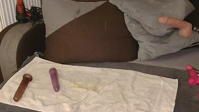 liloucamchaudee online show from March 9, 7:50 pm