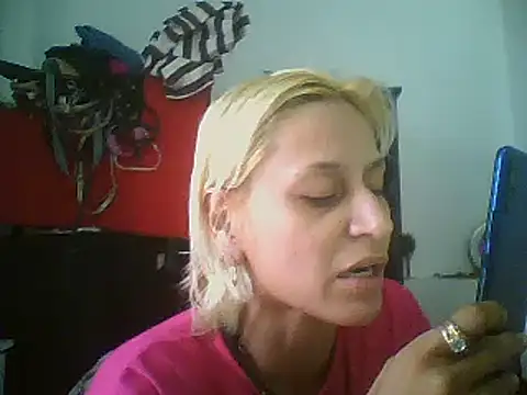 ariana crazzy online show from January 15, 9:43 pm