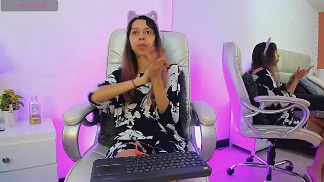 Goddess  Lilith online show from February 4, 9:18 pm