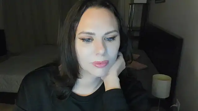 MollyCheiz online show from September 13, 1:35 am