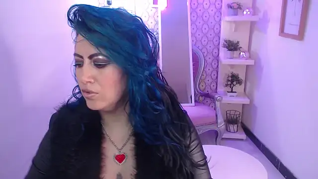 Snapshot of scarleth_blue chatting on October 22, 3:00 am scarleth blue online show from October 22, 3:00 am