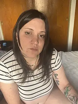 Macadiez10 online show from May 14, 6:14 pm