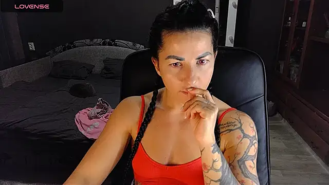 Aria Dl online show from December 4, 1:24 pm