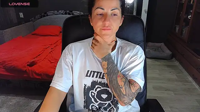 Snapshot of Aria_Dl chatting on October 13, 11:46 am Aria Dl online show from October 13, 11:46 am