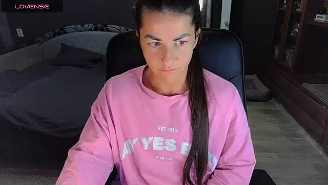 Snapshot of Aria_Dl chatting on October 2, 11:59 am Aria Dl online show from October 2, 11:59 am