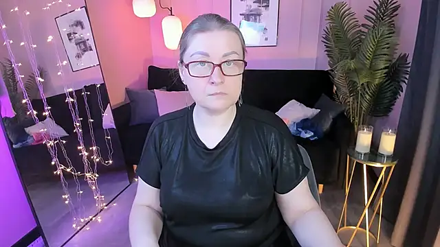 AlexandraKind online show from March 1, 8:41 pm