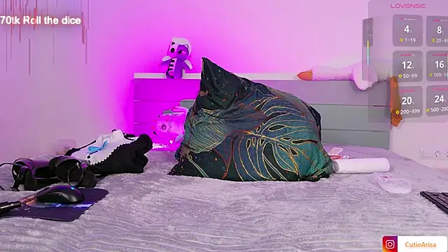 Lust One  online show from February 27, 7:35 pm