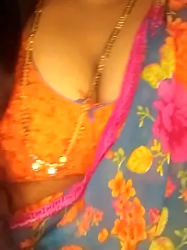Sexy Radhikaa online show from December 23, 3:32 am