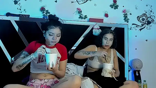 abby eemily online show from October 18, 3:04 pm