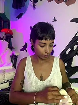 LollaByer online show from October 30, 10:33 pm