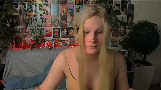 Kleo Godde online show from September 12, 1:50 am