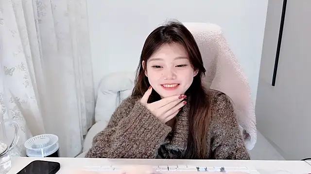 yang-yang-yang online show from November 11, 3:42 pm