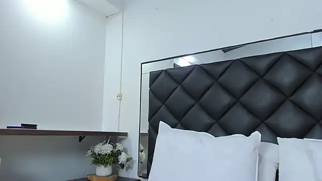 AshleyHill2 online show from October 6, 3:56 am