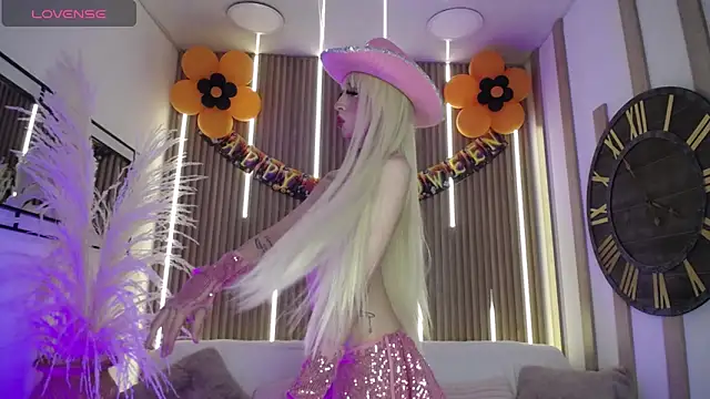 Aniie Doll online show from October 28, 8:46 pm