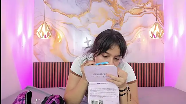 MelissaGilll online show from October 25, 7:32 pm