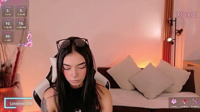 AnabelWolf online show from March 17, 3:49 pm