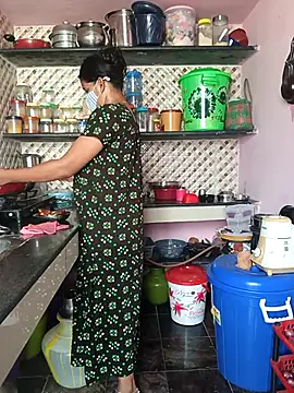 Tamil Shalini Lustyy online show from September 11, 5:30 am