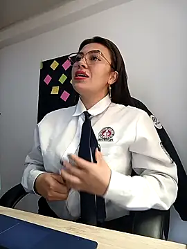 LIZ-06  online show from October 23, 3:40 pm