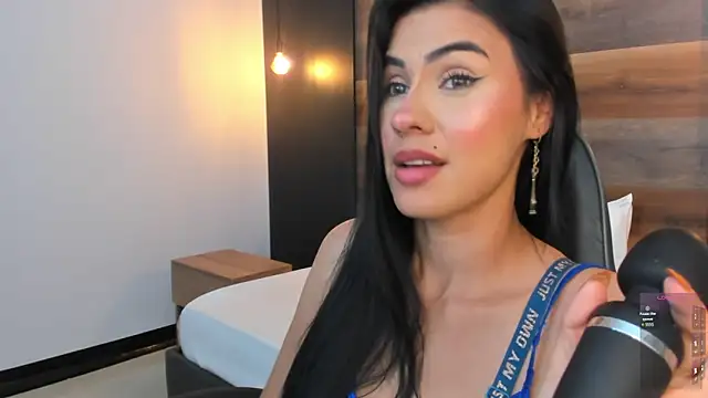 stephanya  online show from November 20, 7:37 pm