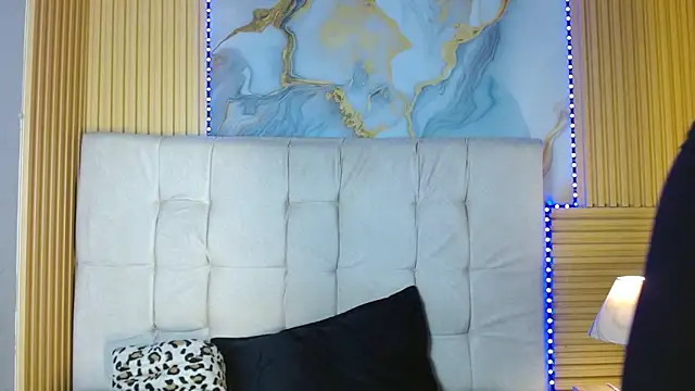 muriell303av online show from December 14, 3:23 am