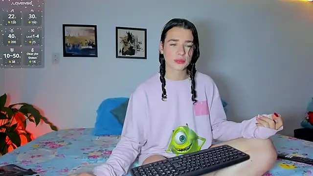 elafranco  online show from November 6, 11:05 am