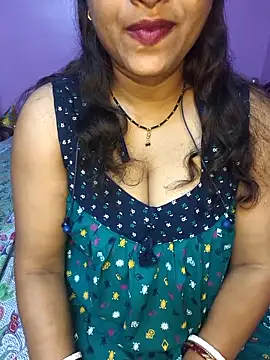 Sexy Mona Bhabhi online show from April 17, 6:21 pm