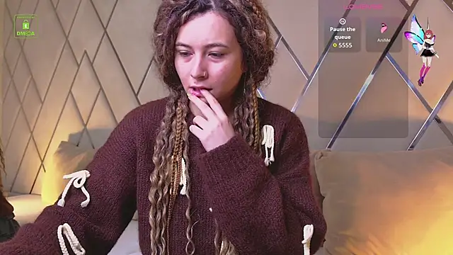 Ishtar Divine online show from January 14, 4:39 am