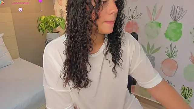 yaya23x online show from October 1, 2:33 pm