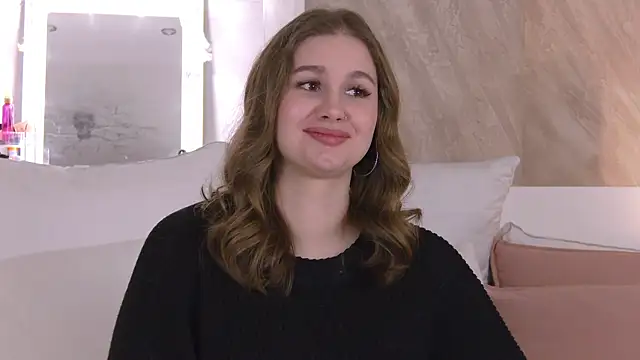 EllieHayes online show from January 10, 9:19 pm