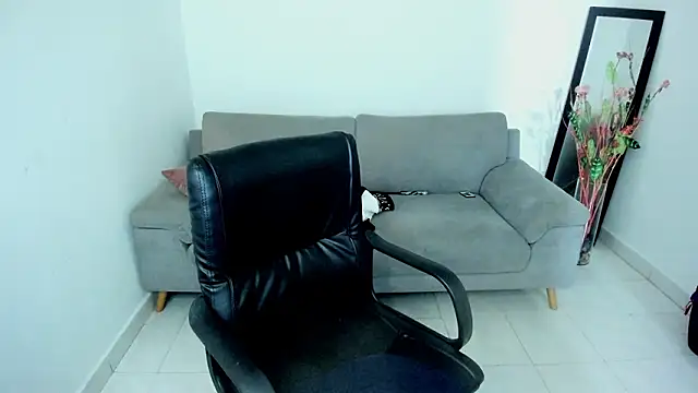 Adele Sweett online show from March 14, 11:22 am