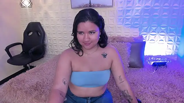 natasha adams22 online show from December 15, 1:44 am