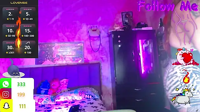 BriannaSweet  online show from April 15, 11:05 pm