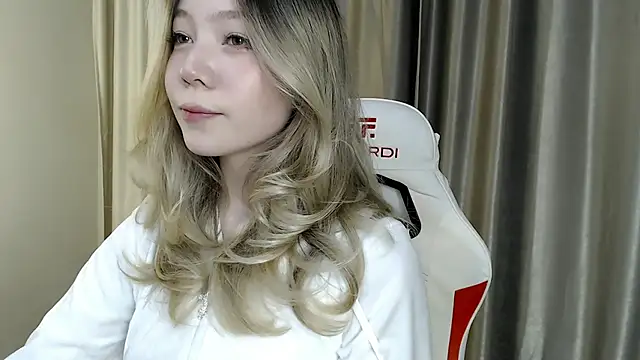 Babby Rabbit online show from October 20, 9:29 pm