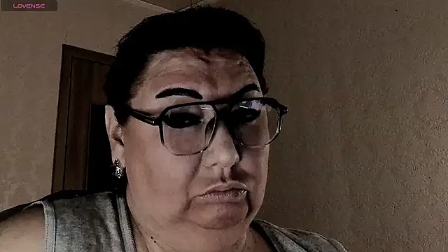 SexxyDreams1 online show from March 31, 2:55 am