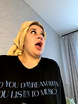 VikiDemini online show from October 1, 1:38 pm