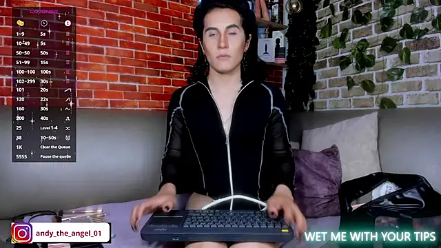 andy angell1 online show from September 30, 1:17 pm