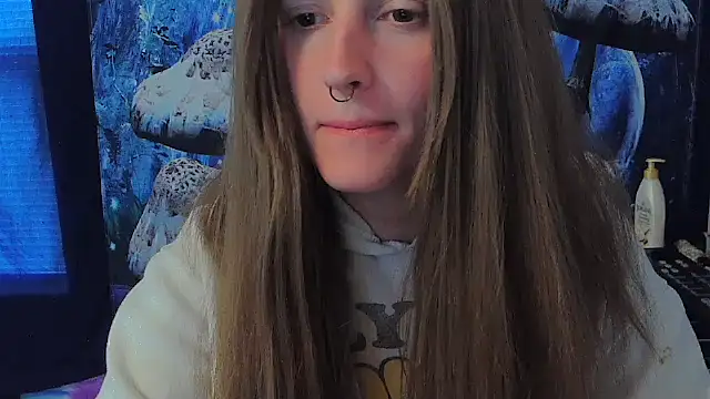  hellostormy  online show from April 1, 8:28 pm