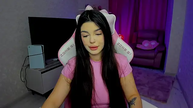 AlluringAriel online show from February 24, 11:20 am