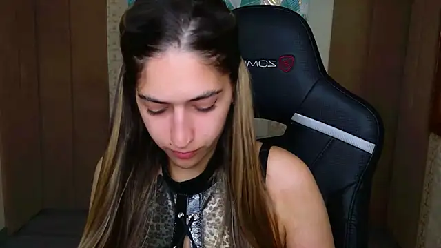 Teresa Stane online show from November 14, 5:18 am