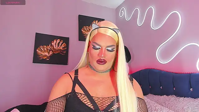 Snapshot of Missisabella_ chatting on September 13, 1:24 am Missisabella  online show from September 13, 1:24 am